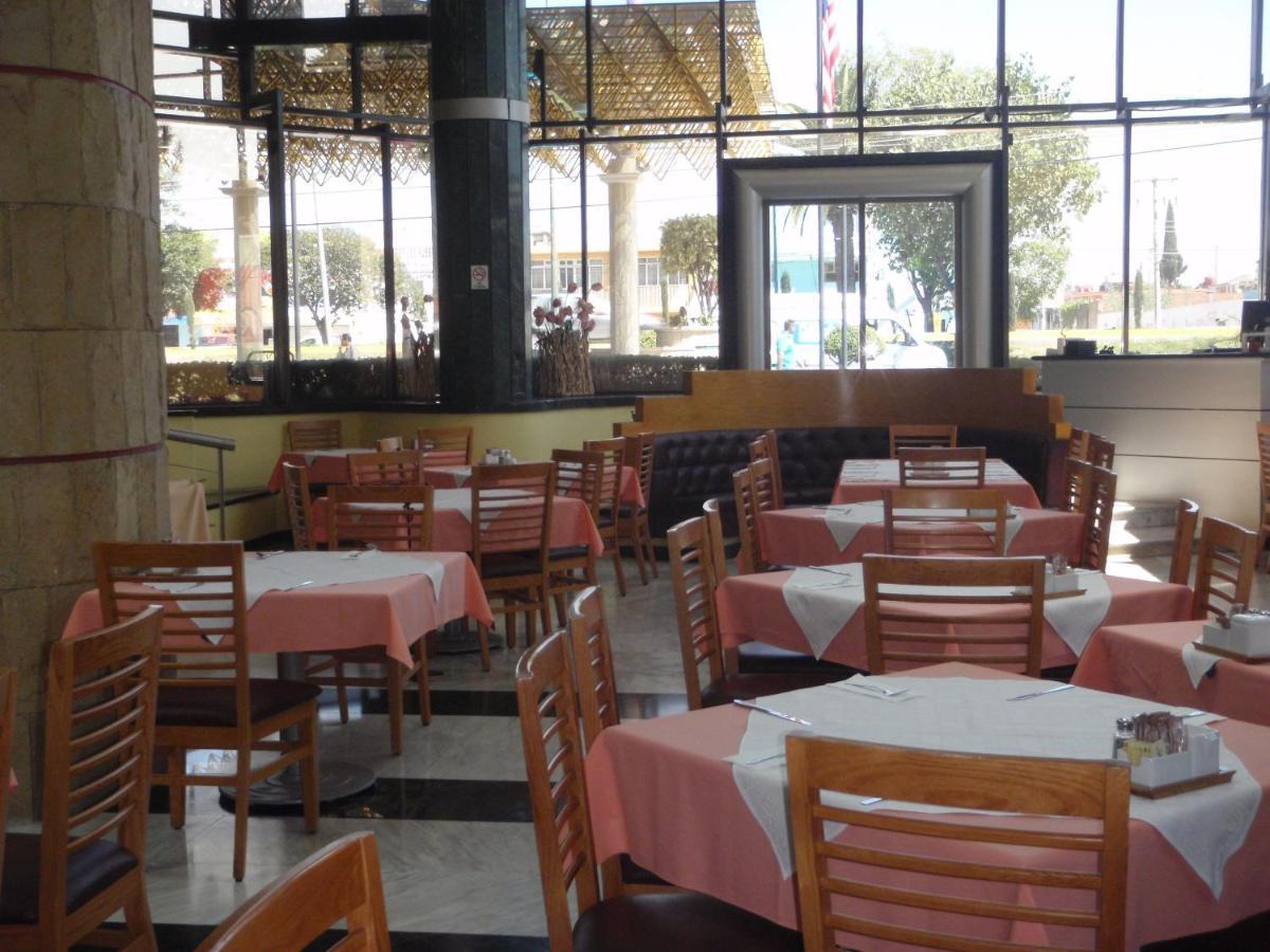 Hotel Plaza Las Fuentes San Juan San Juan Cuautlancingo Dış mekan fotoğraf